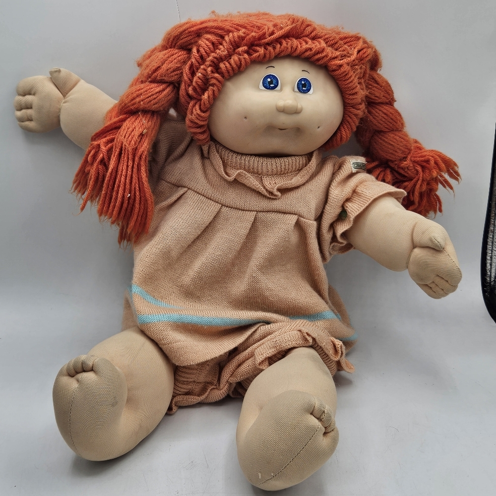 Vintage 1982 red head signed cabbage patch doll